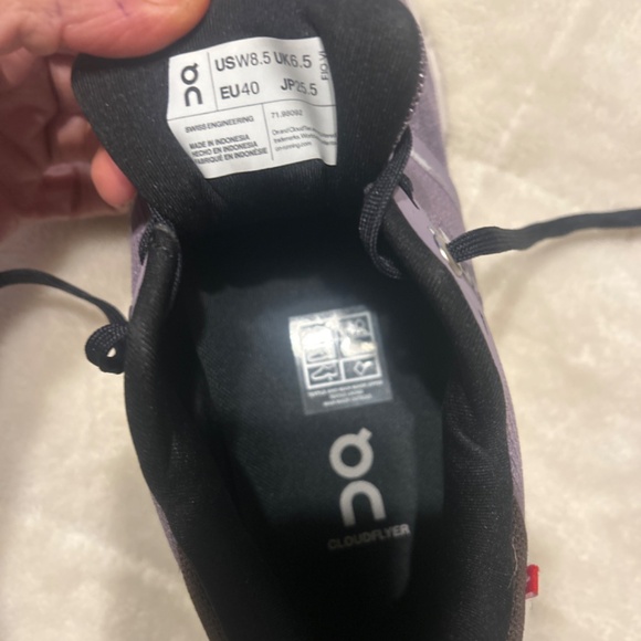 On cloud - Picture 4 of 6